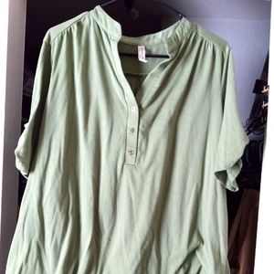 Plus size women's shirt